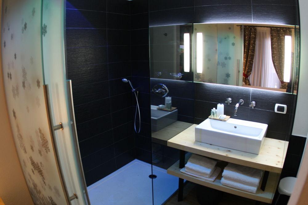 Il Piccolo Dolomiti Resort อันดาโล ภายนอก รูปภาพ